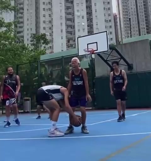 姜还是老的辣,这球穿的