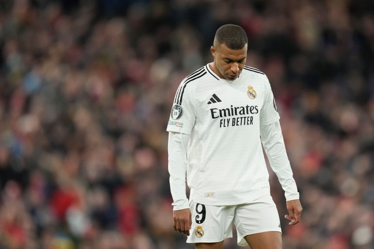 评论员:姆巴佩就像生病了,他正在迷失精神受损甚至不再是球员了