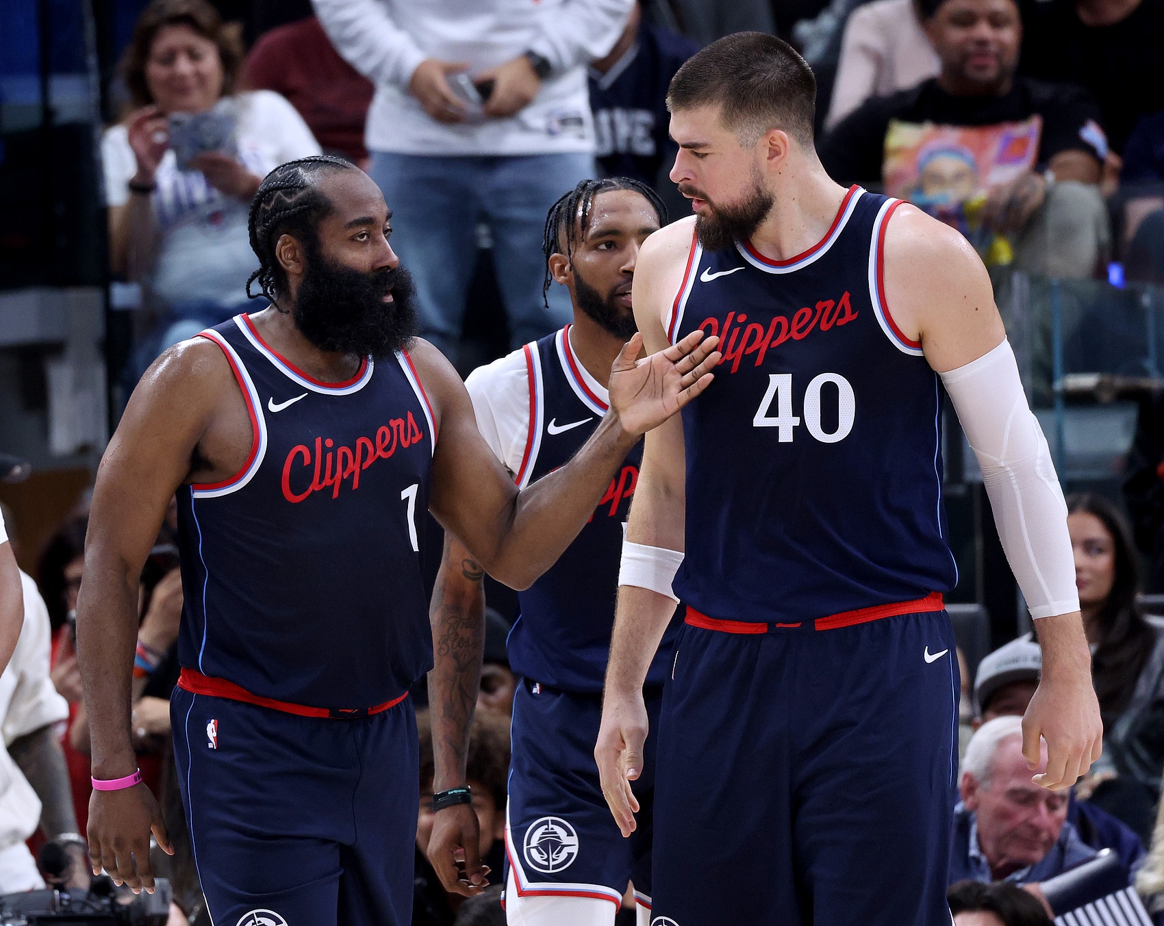 联盟前十助攻组合：哈登三度上榜 祖巴茨成新一代饼皇
<div class=