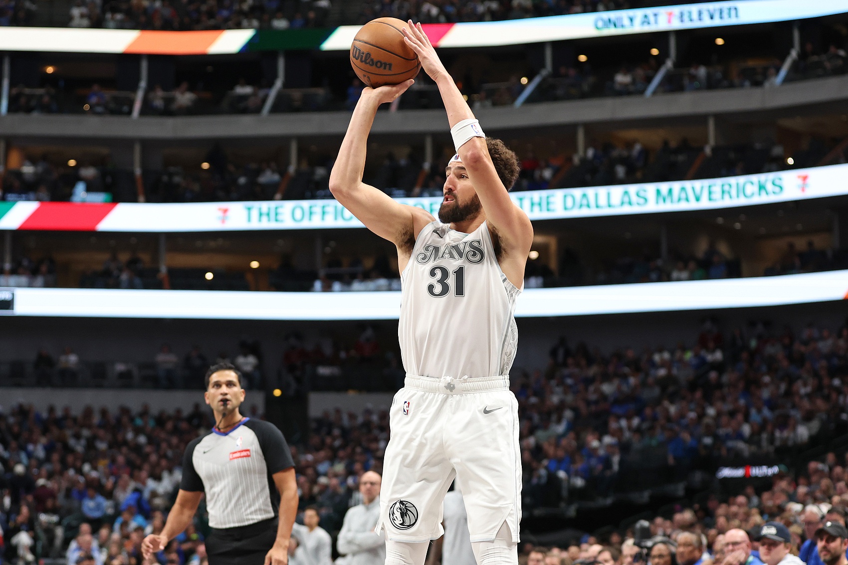 皮尔斯:克莱的价值在季后赛体现 我不在乎他在常规赛的表现