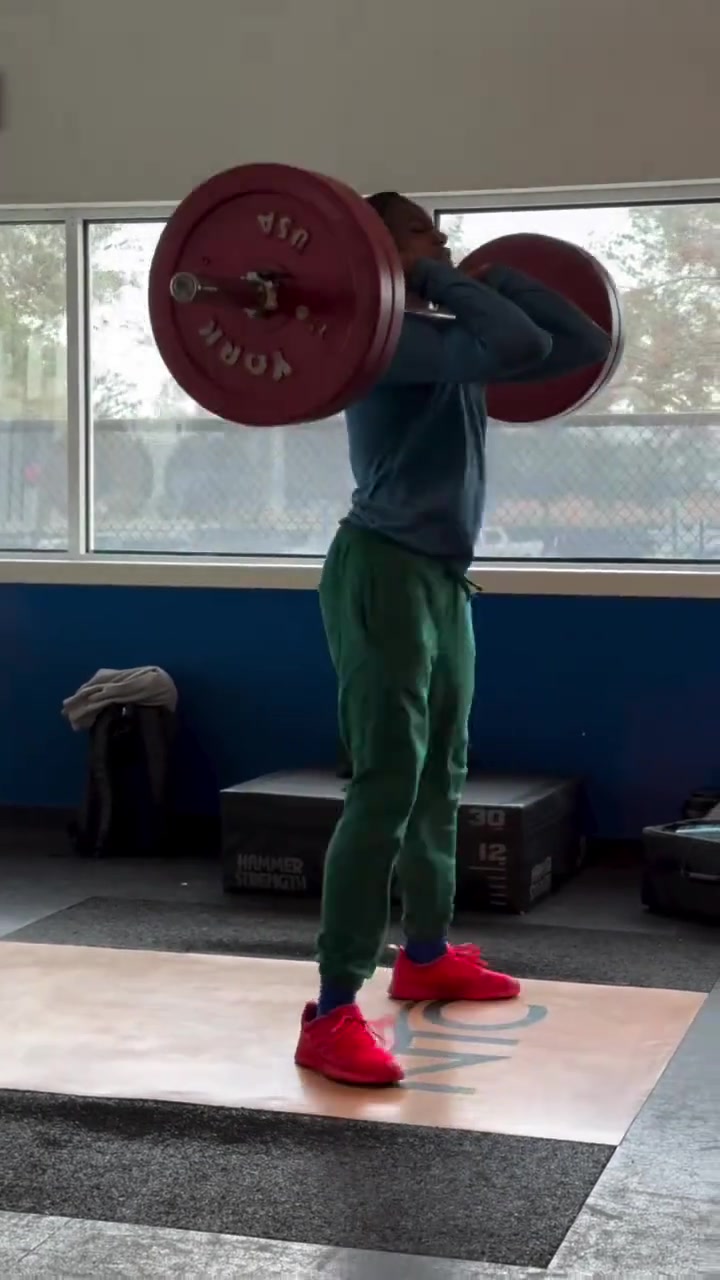 莱尔斯高翻训练,首秀倒计时...