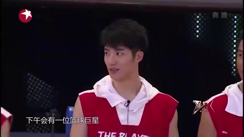 科比退役后中国综艺首秀,明星居然还想防住他