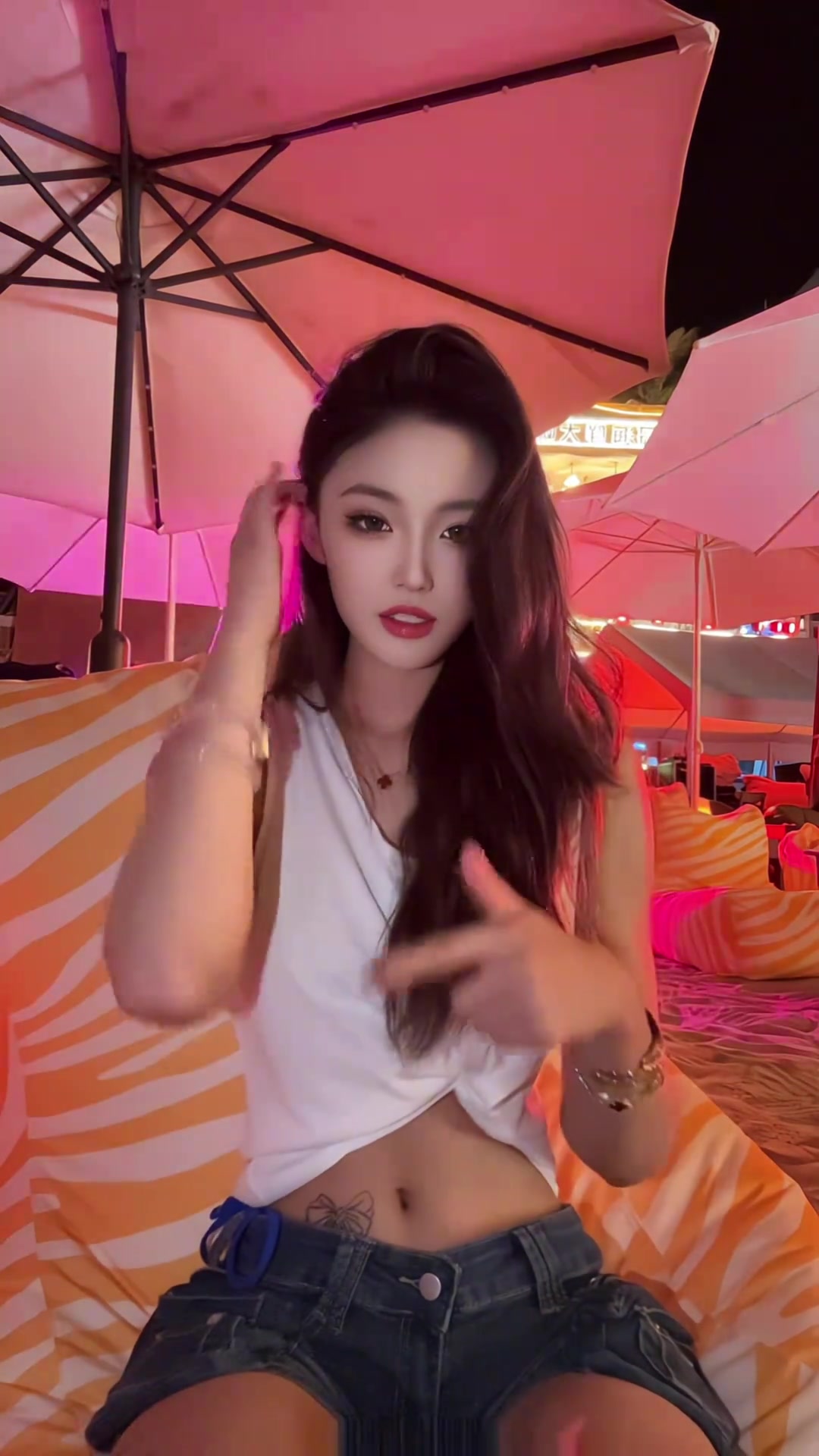 这也是女足运动员啊这反差谁敢信这是个守门员!!