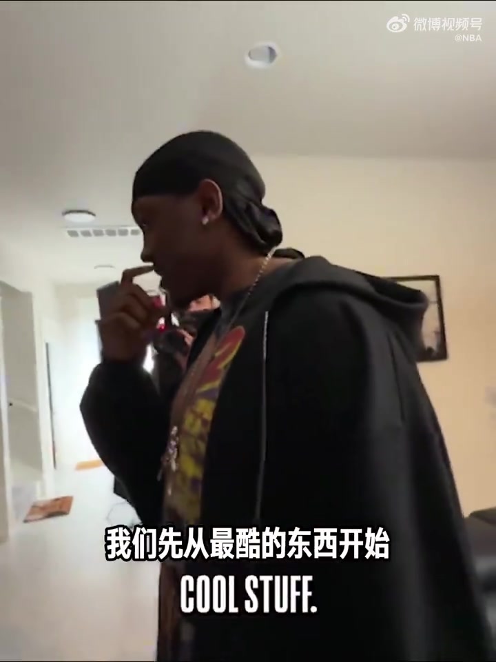 最强二当家!欣赏杰威的收藏柜藏品里面还缺啥戒指就不多说了