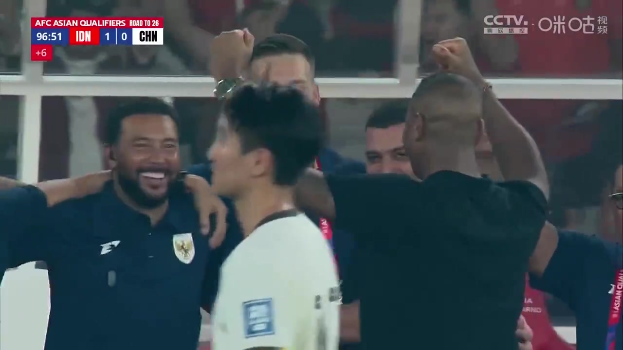 全场哨响,詹俊:国足败走雅加达,提前一轮无缘世界杯