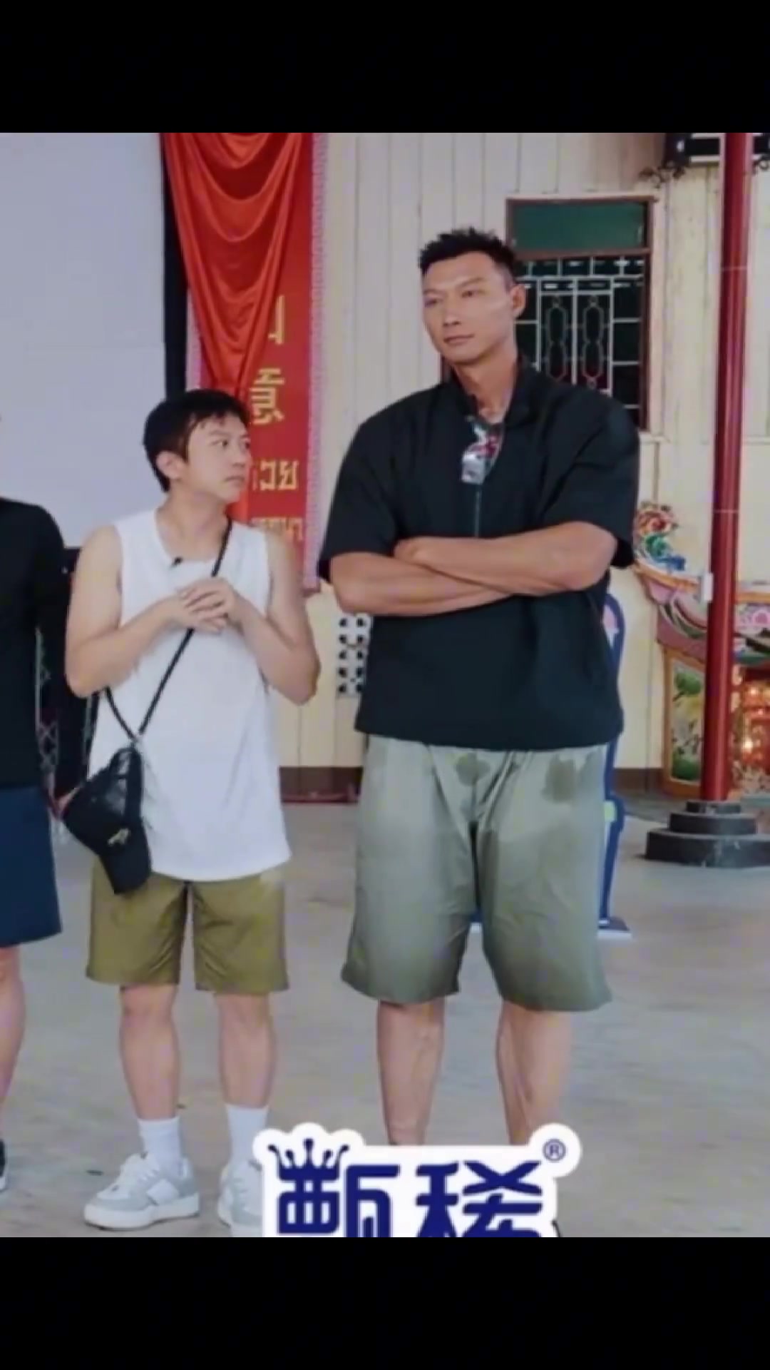 易建联这个裤子咋回事邓超:离开你,谁还把我当小孩
