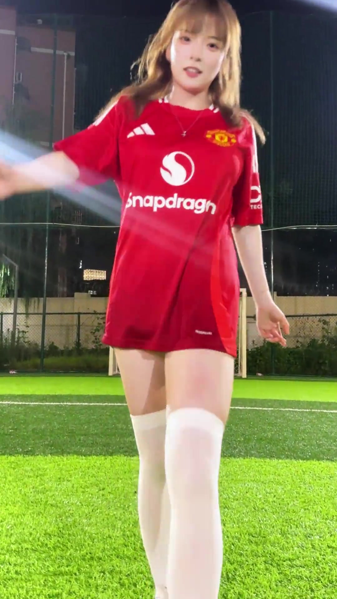 夺命连环腿全网唯一用足技征服我的足球博主,会踢的没她会擦