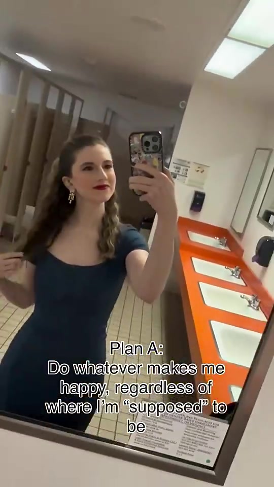 多次报道杨瀚森的美女找到了开拓者体育记者布伦娜格林!!