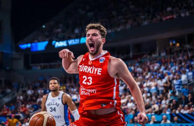 什么小火龙？申京已经是MVP水平！