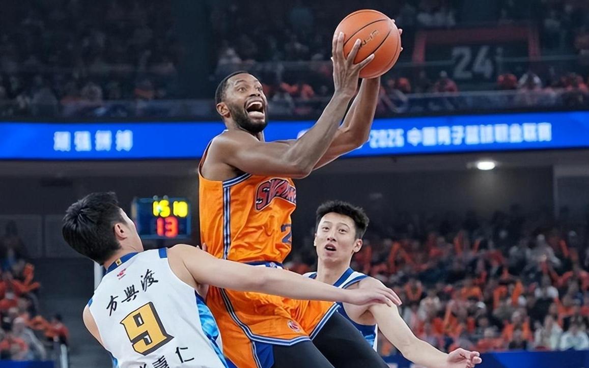 CBA排名有变：广东掉第4，厦沪京前3辽