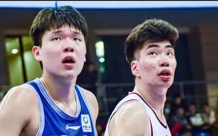 杨瀚森末节亮相斩获4分NBA常规赛开