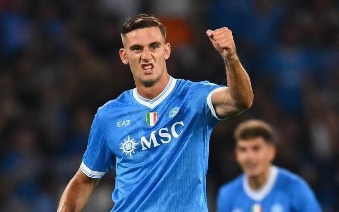 斯基拉：两家英超俱乐部和本菲卡关注