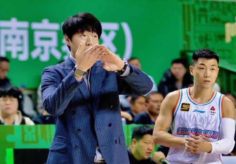 CBA双标现场：邱彪被禁赛2场罚款6万，辽宁队杨鸣逃过一劫