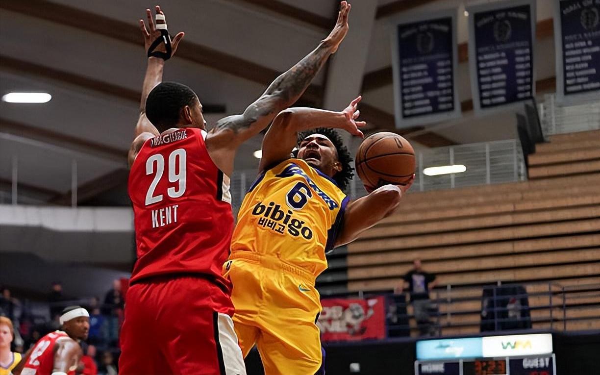 豪取准三双数据，湖人可以考虑用双向