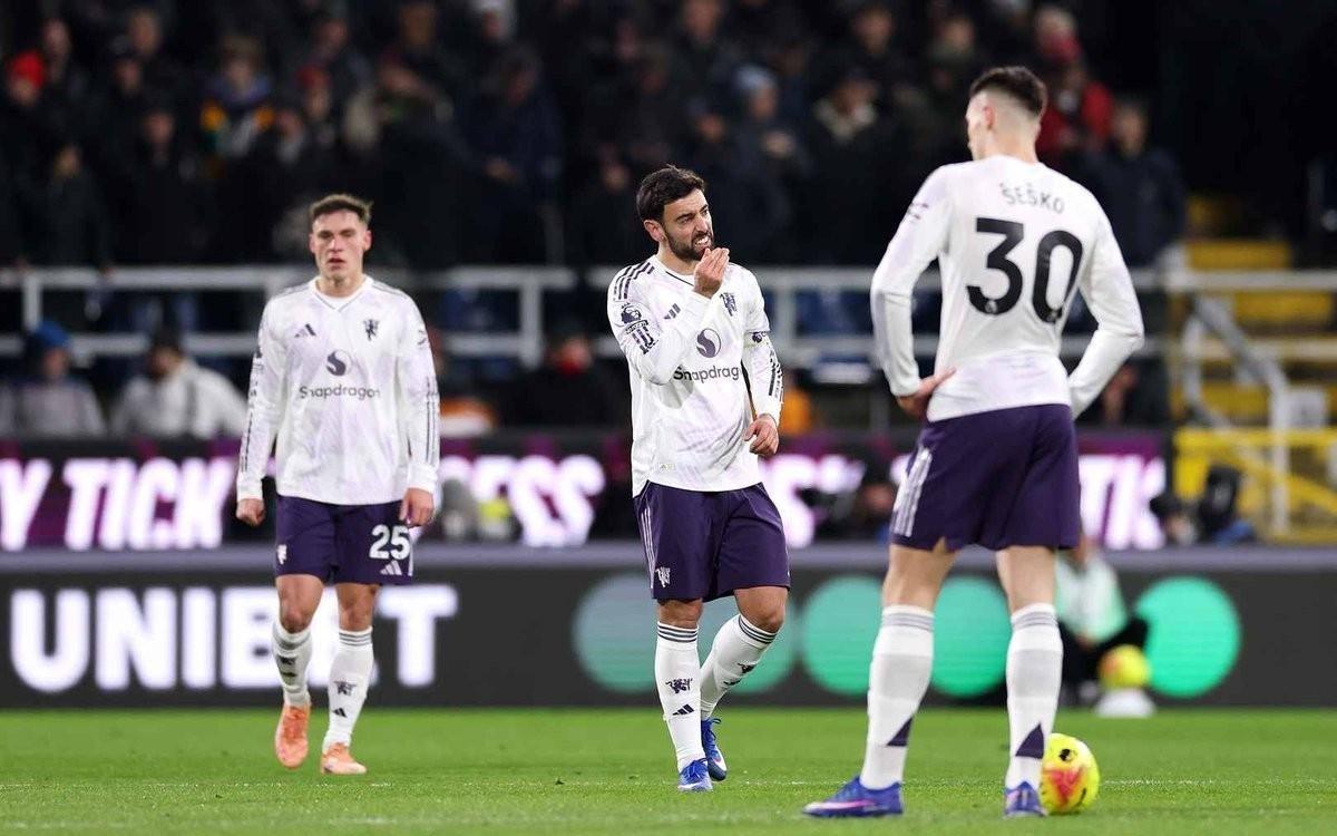 自穆帅时期以来，曼联首次遭遇英超三