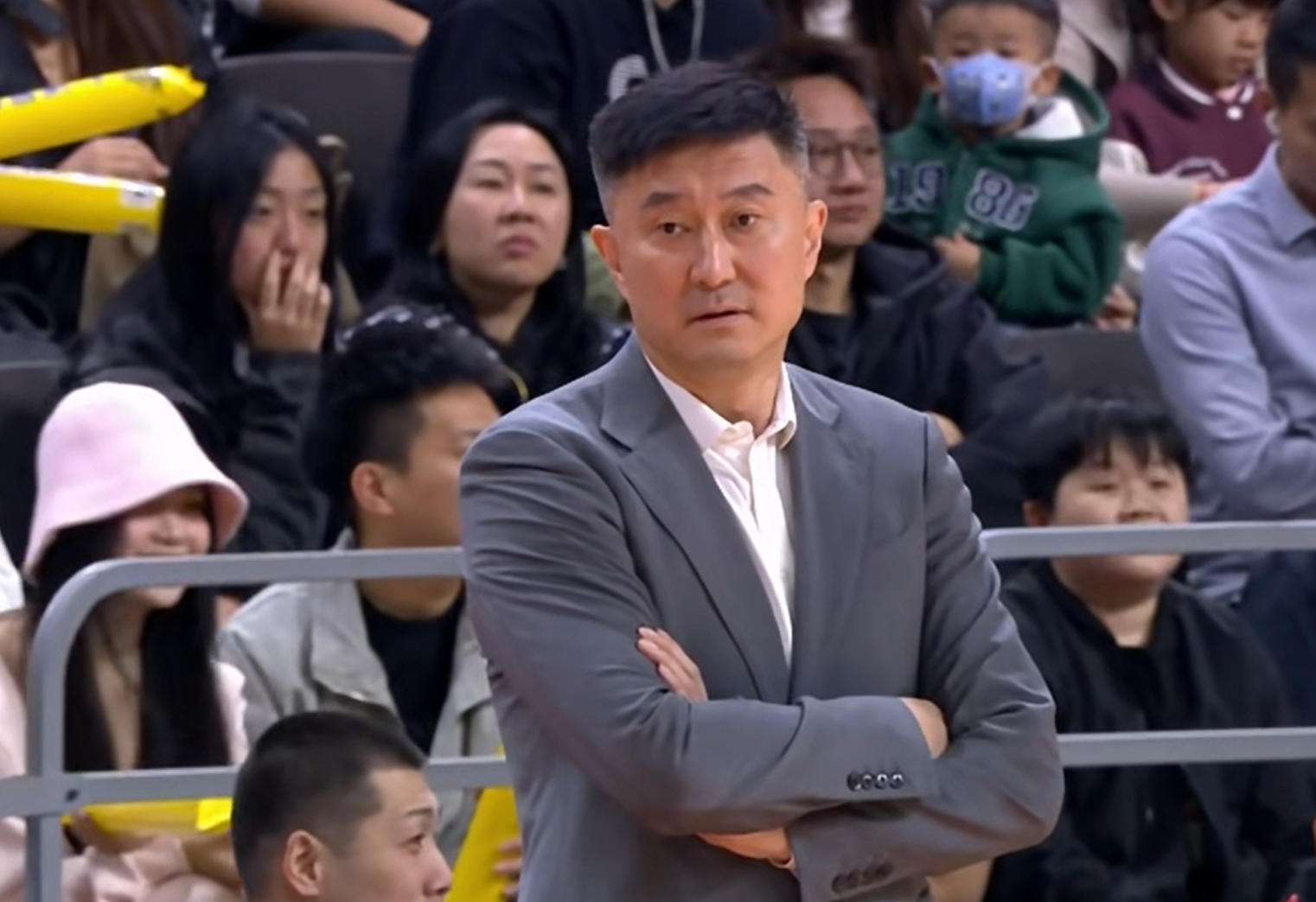 四年不鸣，一鸣惊人！2米26中锋收获CBA