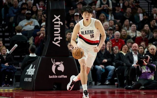 杨瀚森2分1篮板1助助力开拓者111105击败火箭杜兰特30分