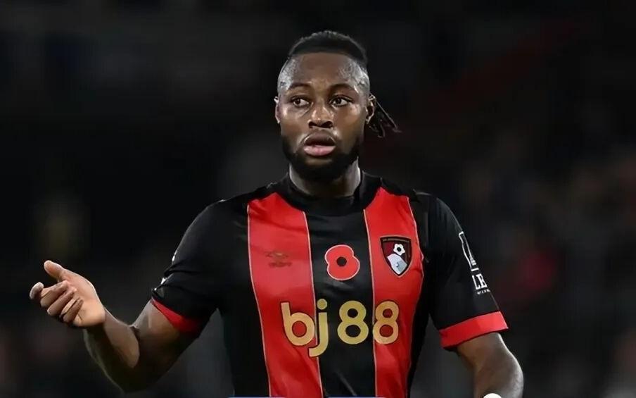 6400万镑！曼城压哨签下英超当红爆点