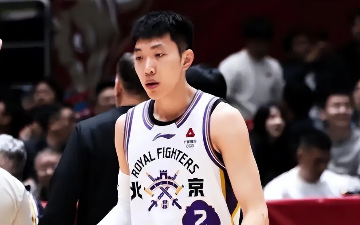 疯狂一夜：徐昕8板2帽，前CBA冠军13连