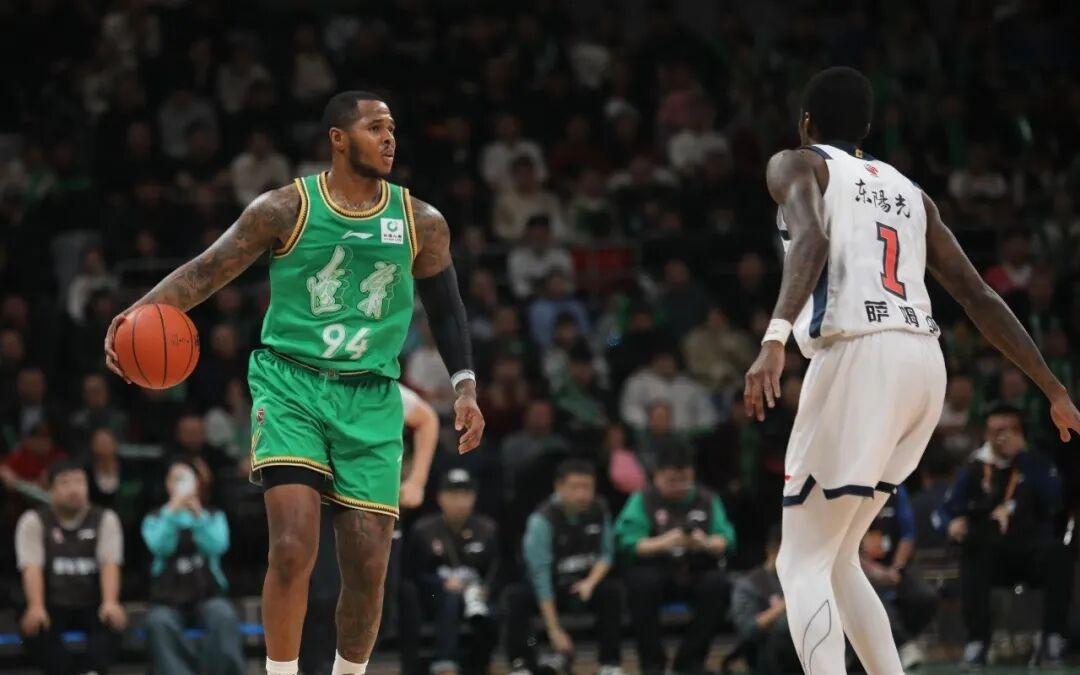 新外援首秀辽篮主场不敌广东