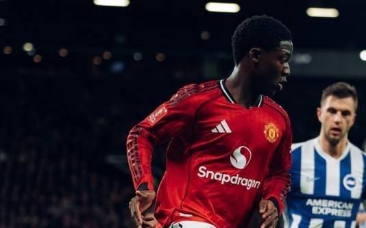 梅努前30分钟运动战创造3次机会，为