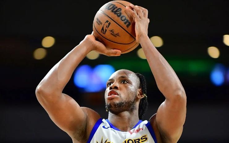 略显平淡了一些，前马刺内线在勇士二