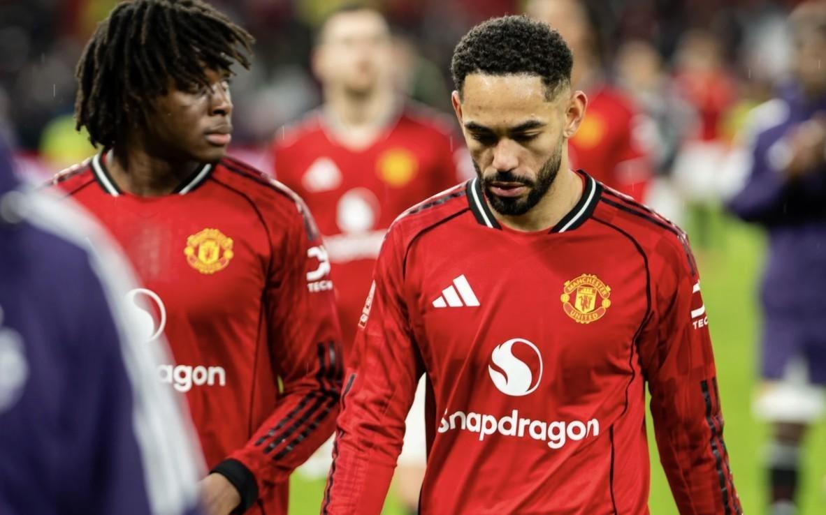 经济压力大，电讯报：曼联计划在赛季中