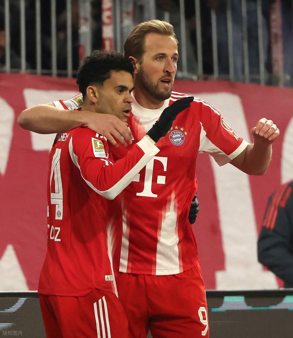 德甲最新积分战报大结局！三叉戟造7