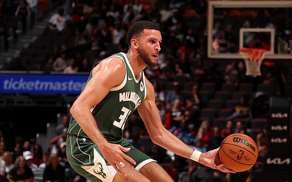 发展联盟狂砍42分，雄鹿接下来会给双