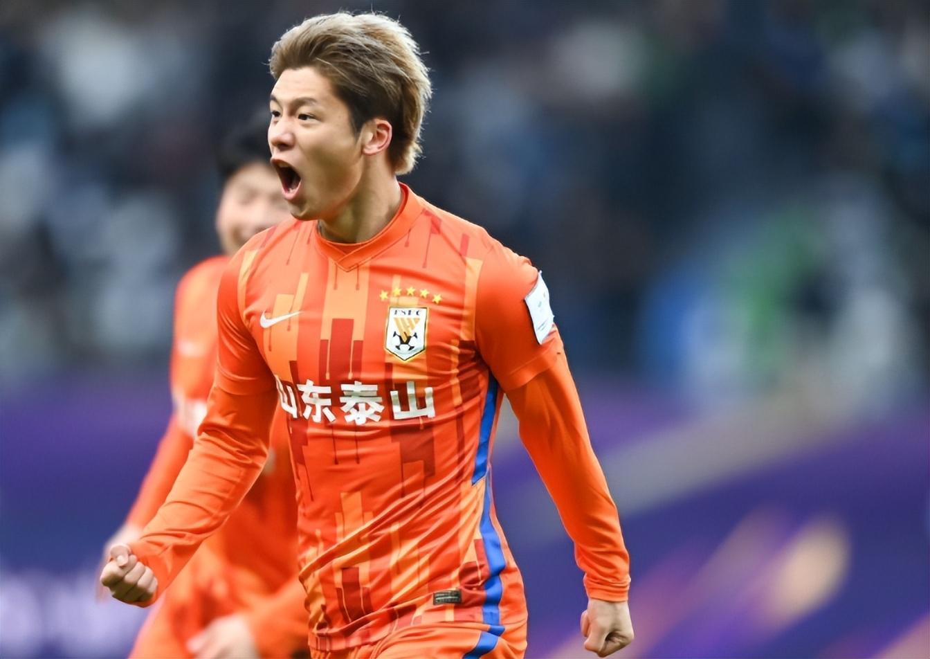 网传23岁鲁能锋霸来到铜梁龙试训，19