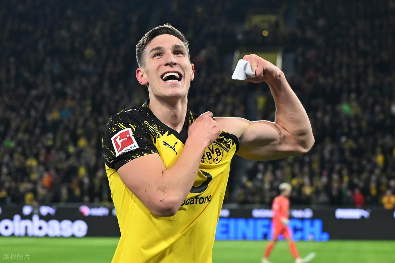 德甲最新积分战报多特大胜差拜仁8