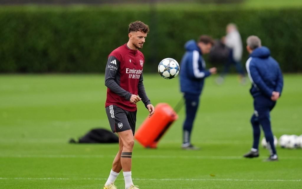 记者：许多英超和其他欧洲球队在关注