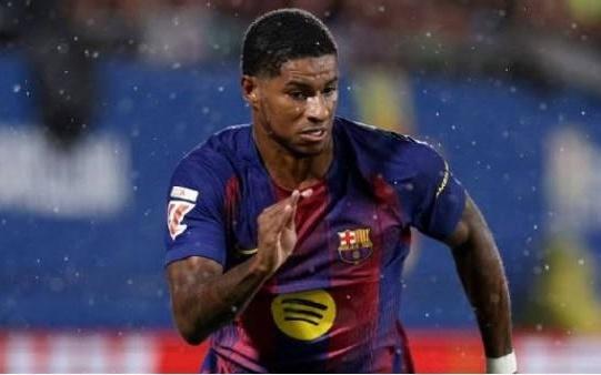 记者：巴萨不愿3000万欧买断拉师傅，提