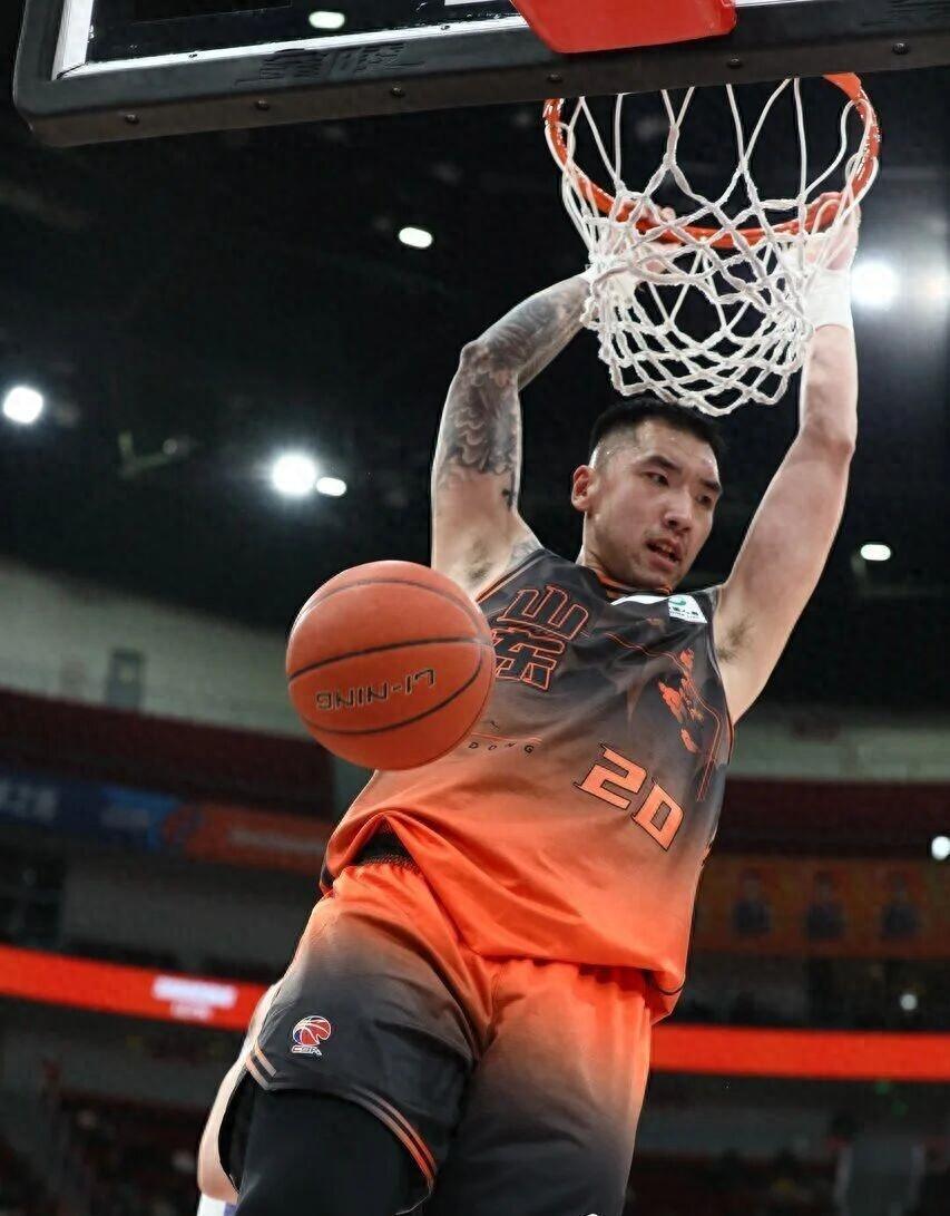 山东高速战黑马，手握两大优势，记住一