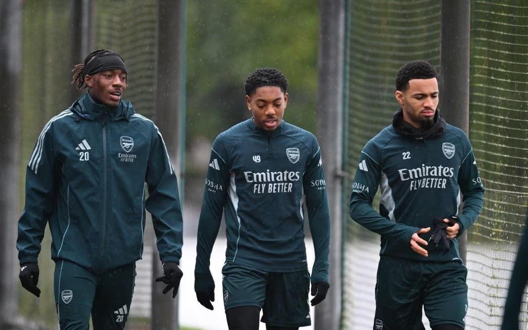 热闻哲凯赖什一传一射，加纳乔双响，英