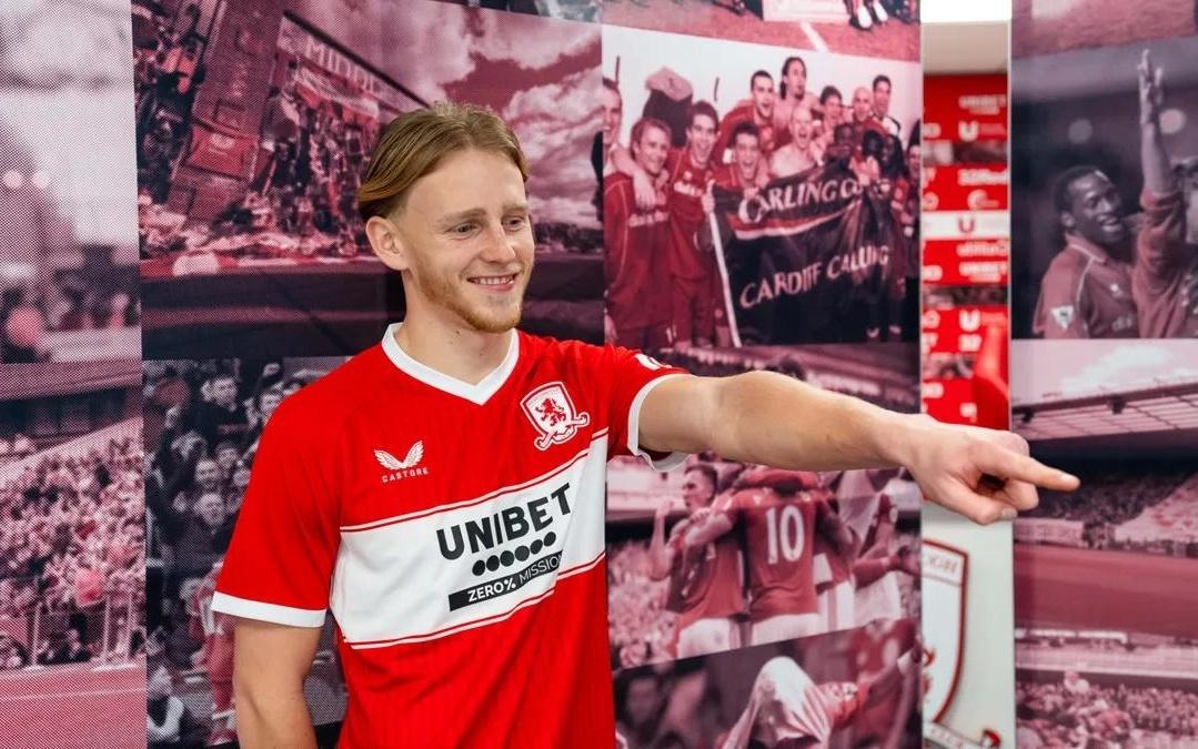 官方：维拉20岁后卫芒罗加盟英冠米德