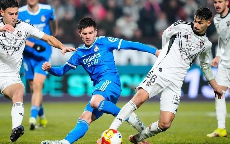 科贝：皇马冬窗不会有市场动作，现在已