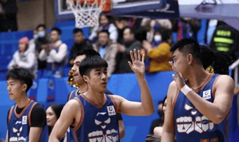 CBA最大混子球队出现！0胜15负，场均输23分，球迷：下场有机会赢