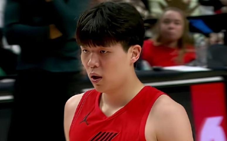 杨瀚森背靠背22+7+3+1+2！今天是真虐