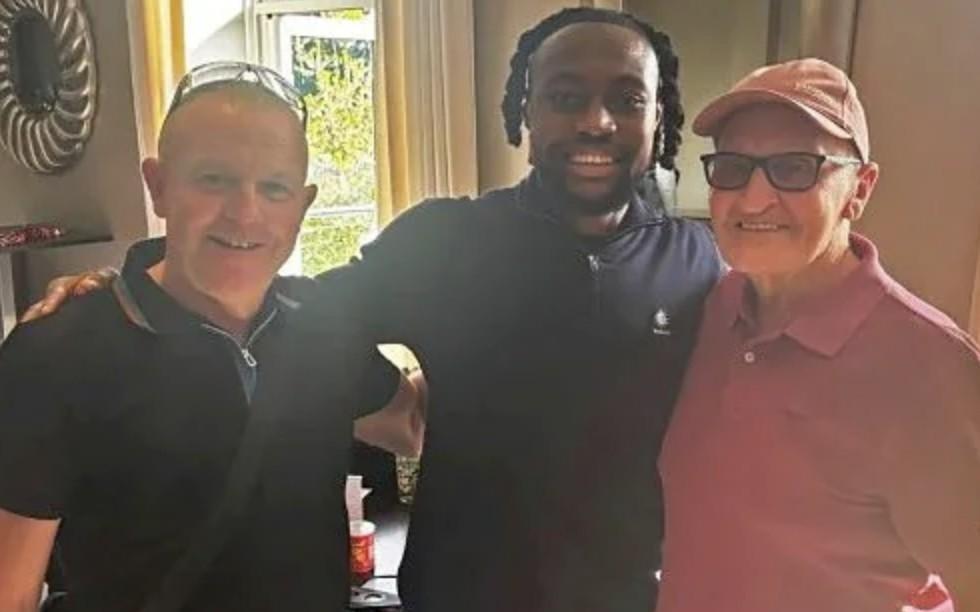 前教练谈塞门约受挫经历：100人的试