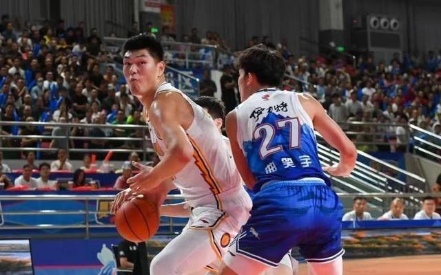 CBA刘传兴：并非有意弄伤曾凡博