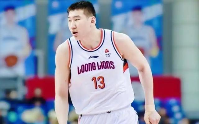 连续9场得分个位数！CBA单场30+19神