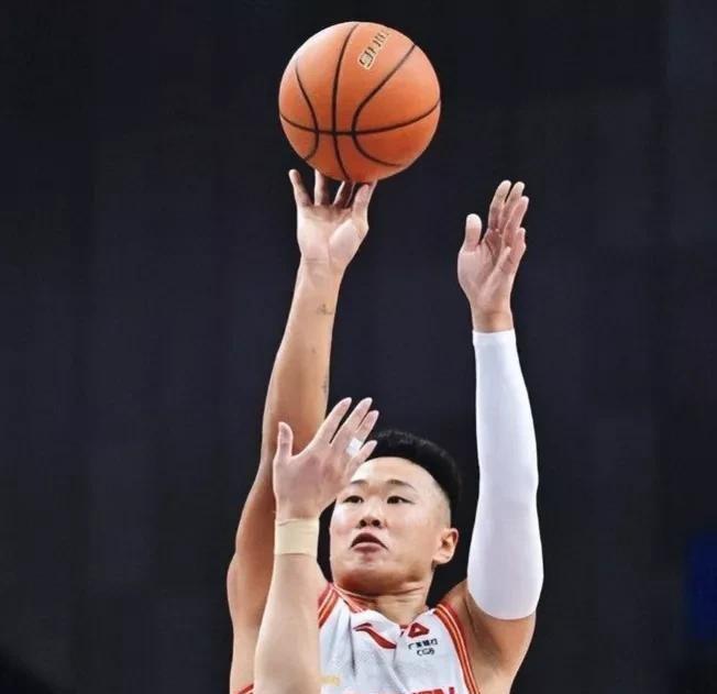 CBA常规赛！辽宁主场对阵深圳，赵继伟