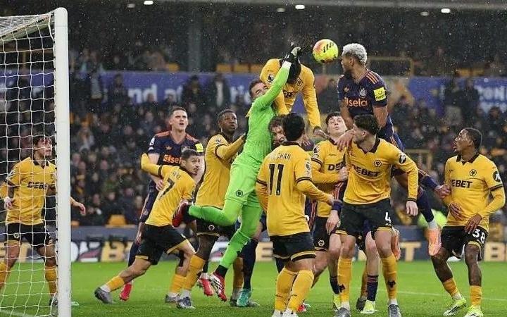 纽卡本赛季英超11场客场比赛2胜4平