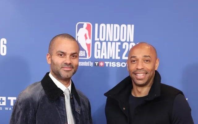 太阳报：多名球员观看NBA伦敦赛，包括