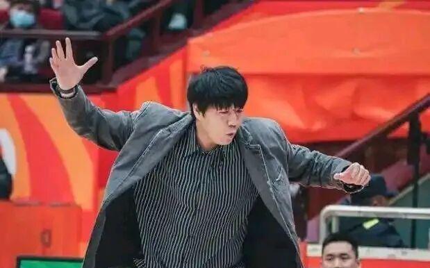 邱彪被罚9万引爆联赛公信力危机：CBA