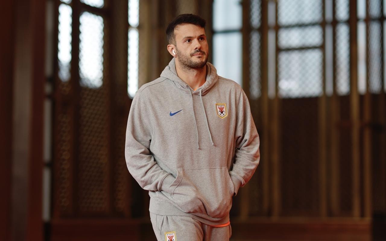 喜讯！鲁能新合约敲定中超“戴帽王”