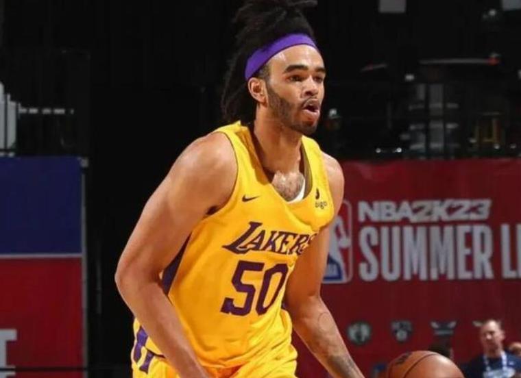 山东队新签内线外援，场均15+7辽宁队