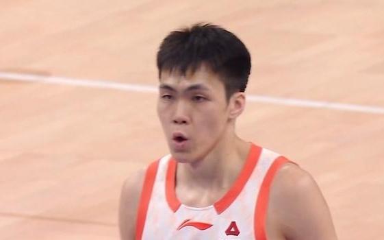 谁能最终上岸胡明轩庞峥麟郭艾伦竞争CBA全明星南区首发白热化