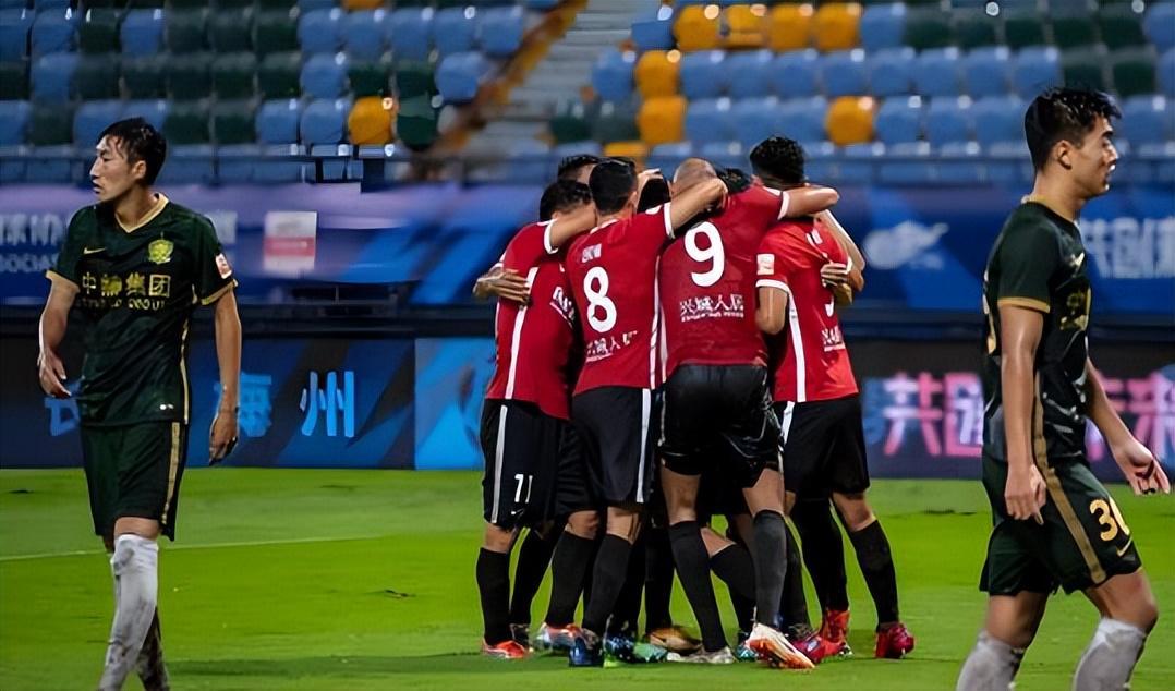 严鼎皓离开成都蓉城，是不是能加速艾